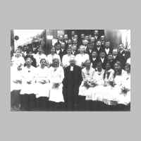022-0037 Pfarrer Seemann mit seinen Konfirmanden im Jahre 1933..jpg